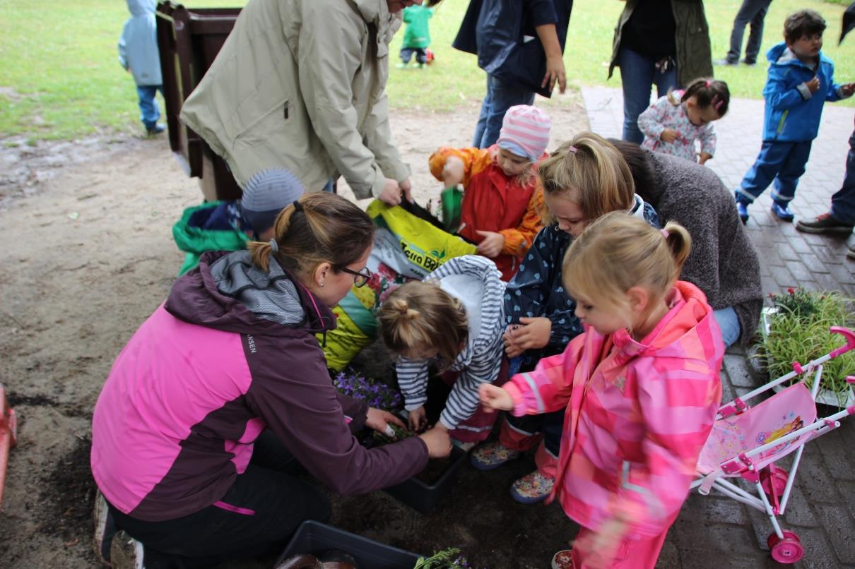 Blumenpflanzaktion_Bethanien_Kinderdorf