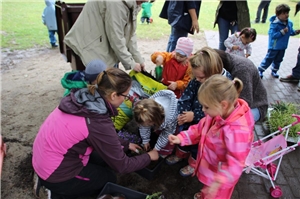 Blumenpflanzaktion_Bethanien_Kinderdorf