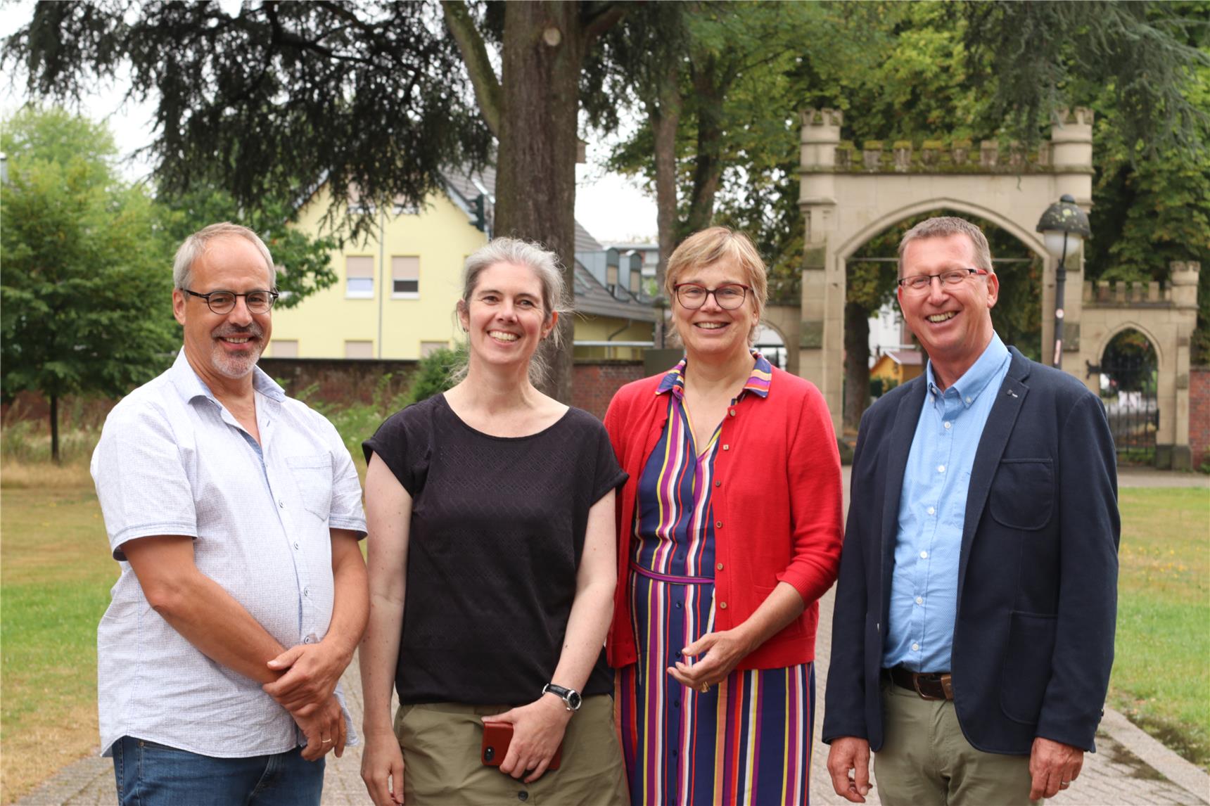 Caritaspräsidentin zu Besuch im Bethanien Kinderdorf
