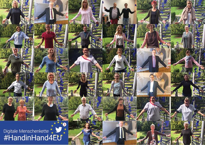 Menschenkette Care4EU DiCV Aachen