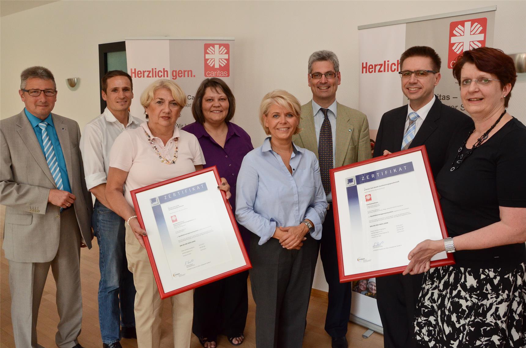 Qualitätsprüfer checken Pflegeangebote