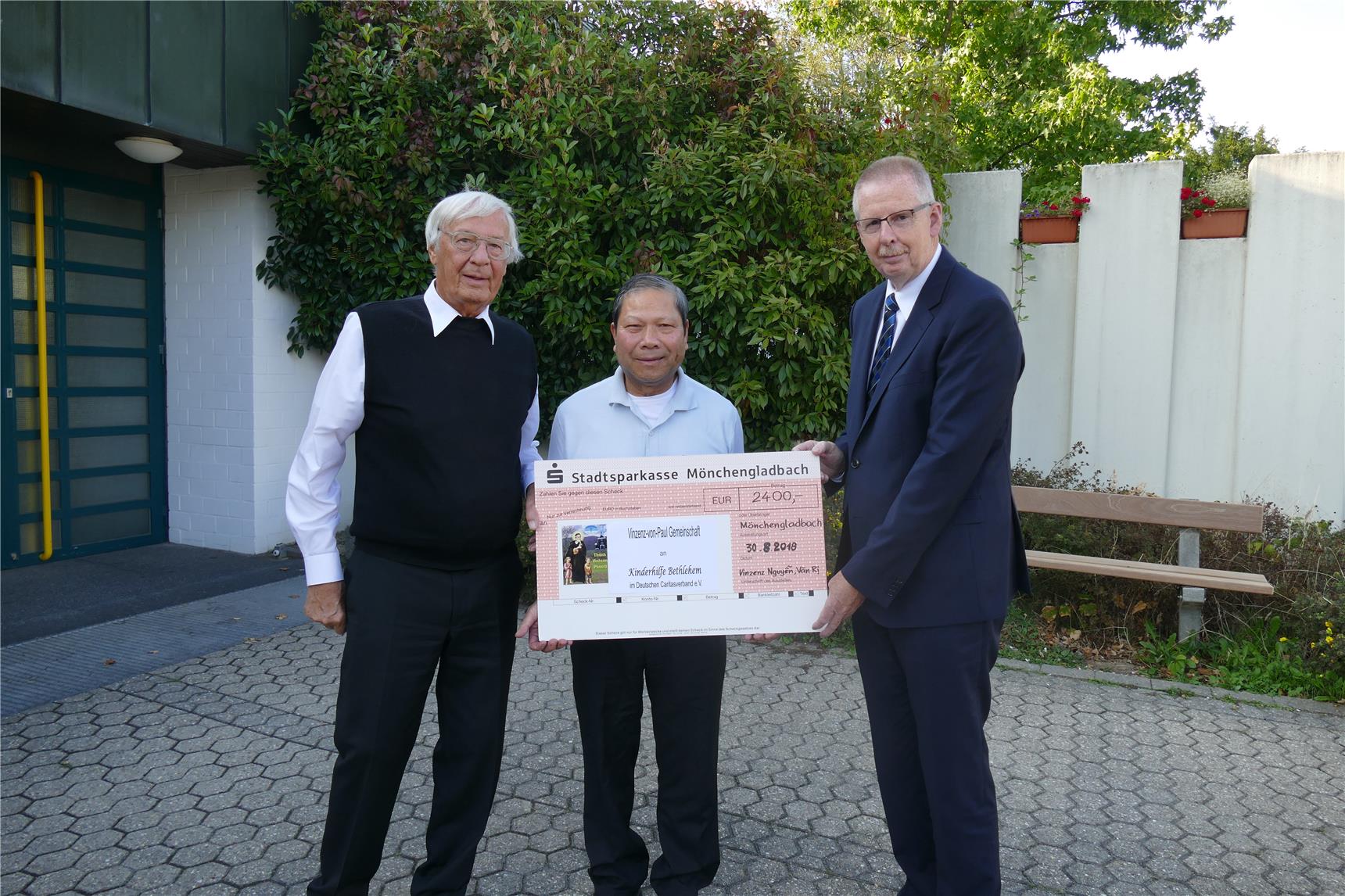 Scheckübergabe Caritas Baby Hospital Bethlehem