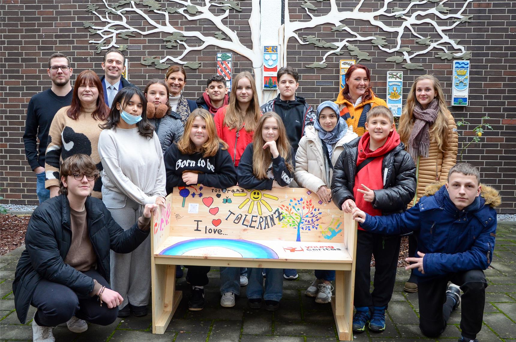 Start von youngcaritas Viersen:  Schüler gestalten „Plätze für Toleranz“
