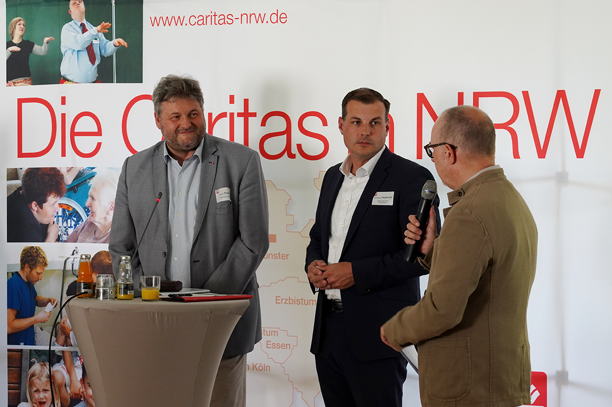 Die Teilnehmenden der Podiumsdiskussion der internen Verbands-Arena zur Debatte um einem Sozialen Pflichtdienst in der Kommende Dortmund