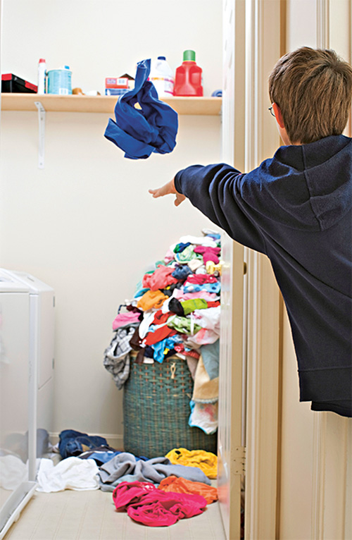 Kind mit Wäscheberg