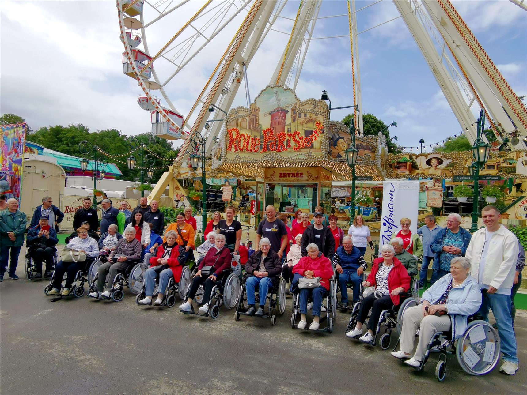 Tagespflegen Düren-Mitte auf Annakirmes - Gruppenfoto